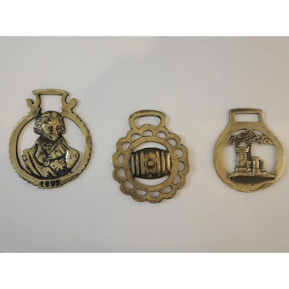 Vintage Horse Harness Medallions in Brass - Picture 1 of 5